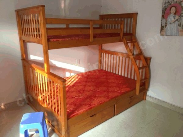 giường tầng cũ gỗ thịt vecni